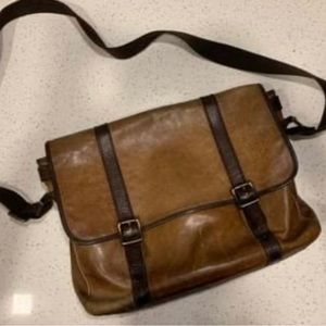 Fossil Men’s Brown Leather Messenger Bag
